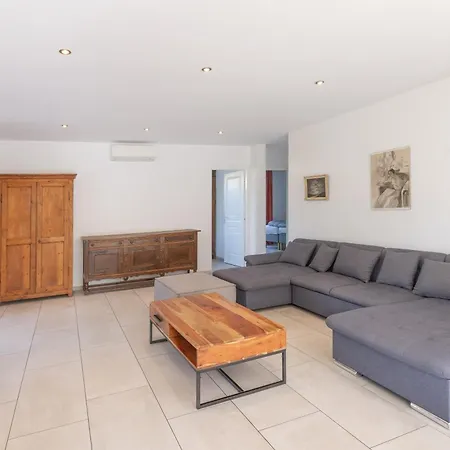 Luminieres 2 Holiday home *